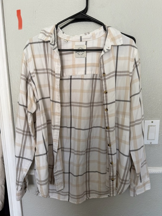JACHS Girlfriend Tops - JACHS Girlfriend White Plaid Button-Down Shirt with Tan and Gray Stripes
